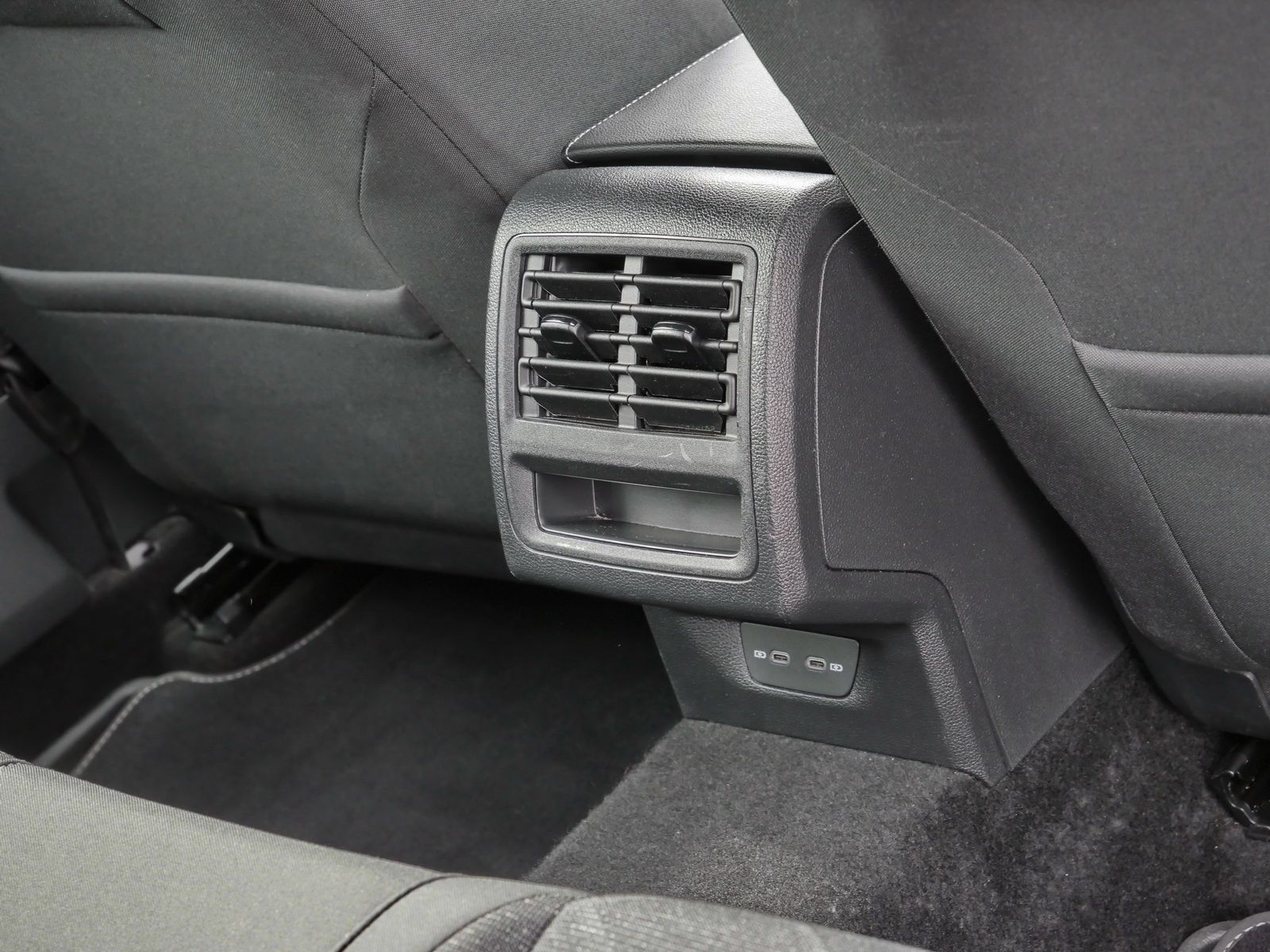 Volkswagen Golf - Bild 17