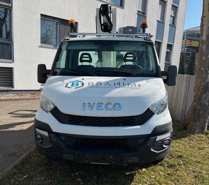 Iveco Daily 35S13 m. Hubbühne
