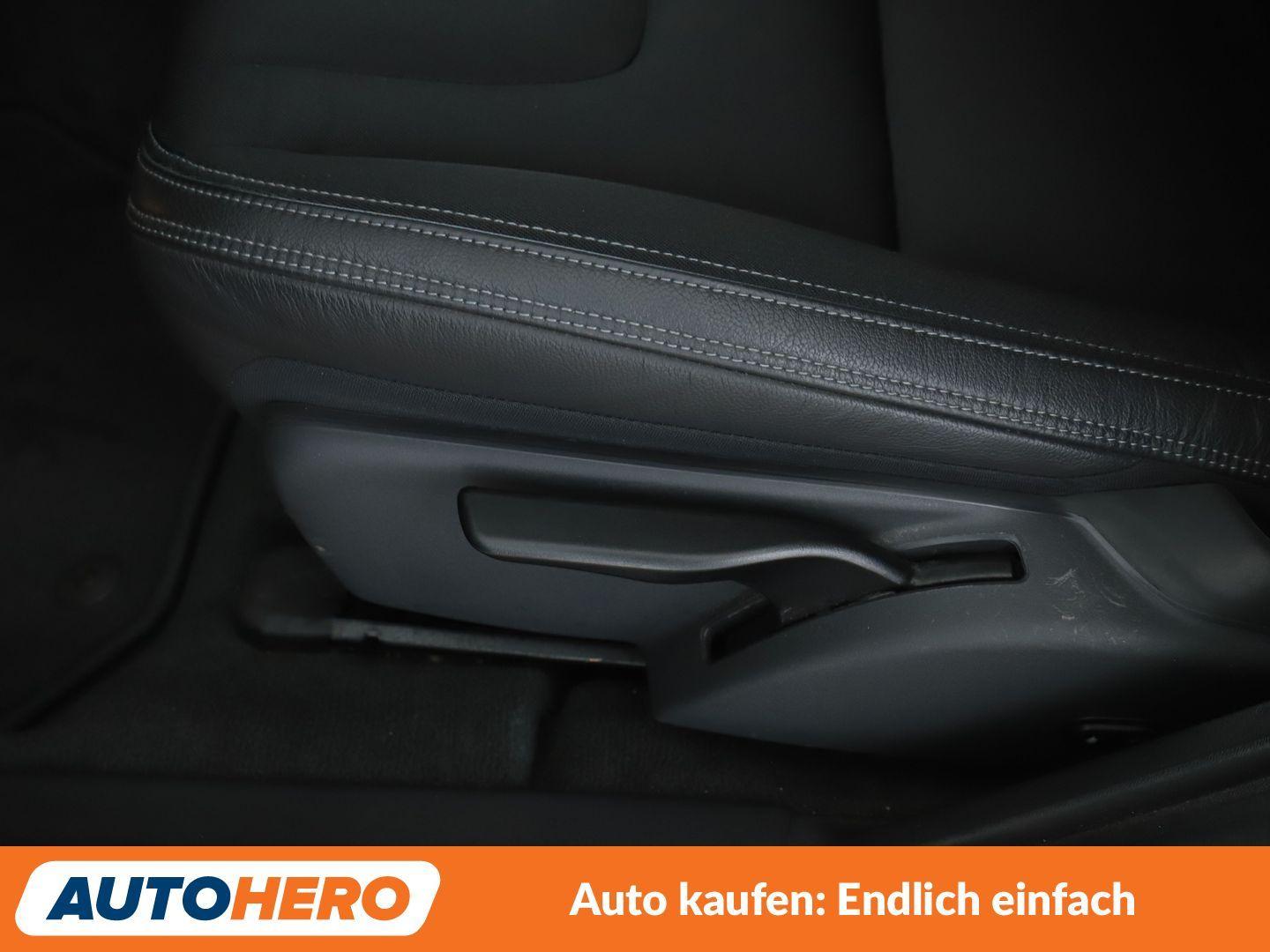 Volvo V60 2.0 T6 Momentum AWD Aut.*XENON*TEMPO*PDC*SHZ
