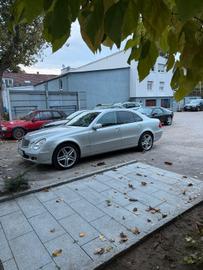 صورة 1 لـ 2004 Mercedes-BENZ E 280