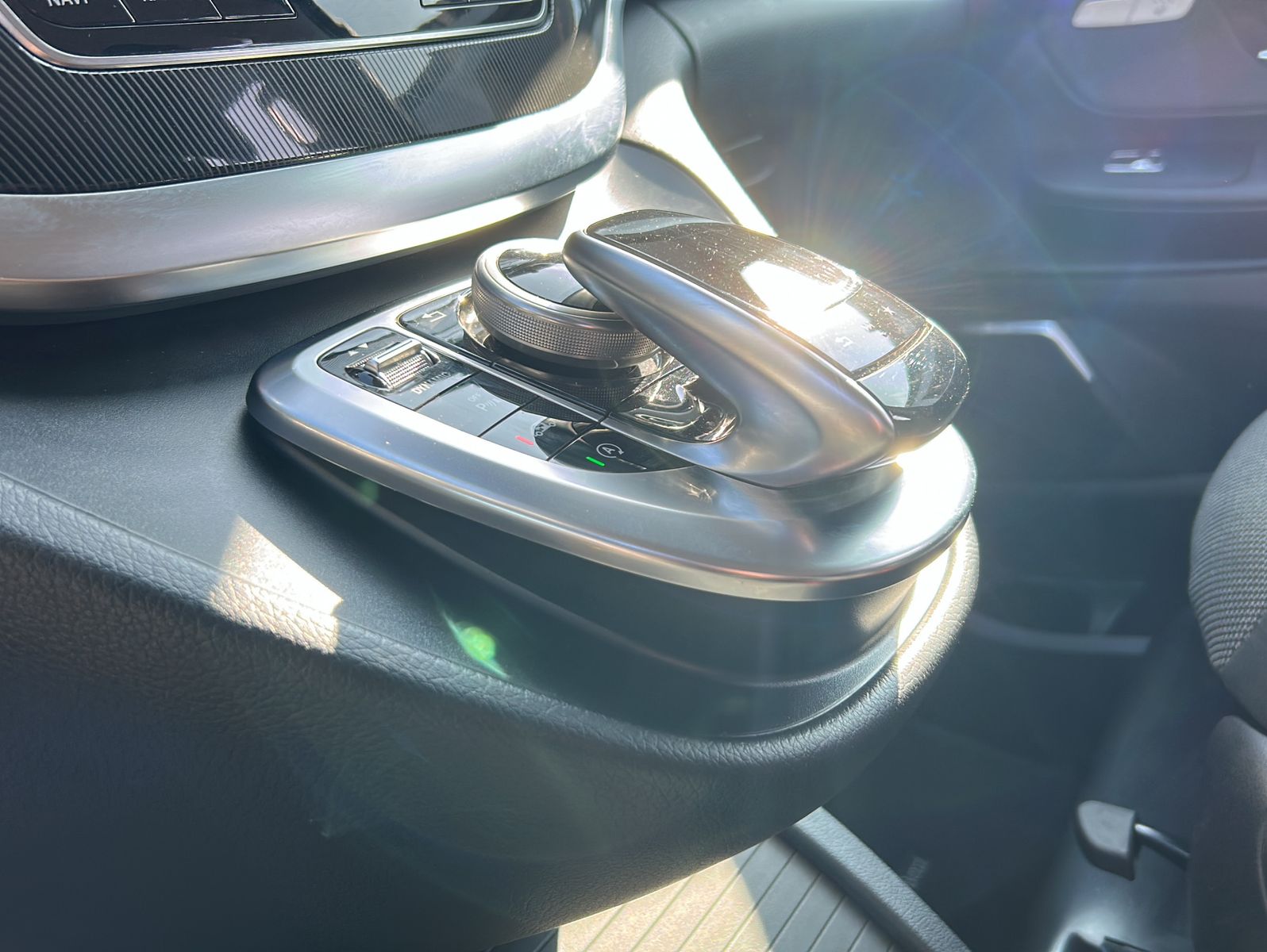 Fahrzeugabbildung Mercedes-Benz V 220 d EDITION kompakt