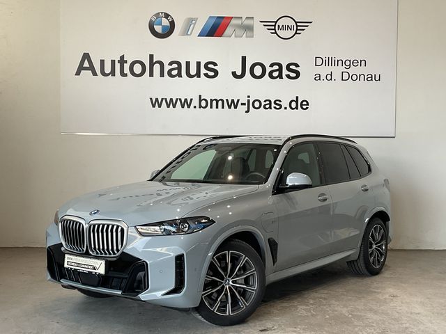 Fahrzeugeinzelansicht 20 BMW X5 xDrive50e |Aktivlenkung |2-Achs-Luftfederung