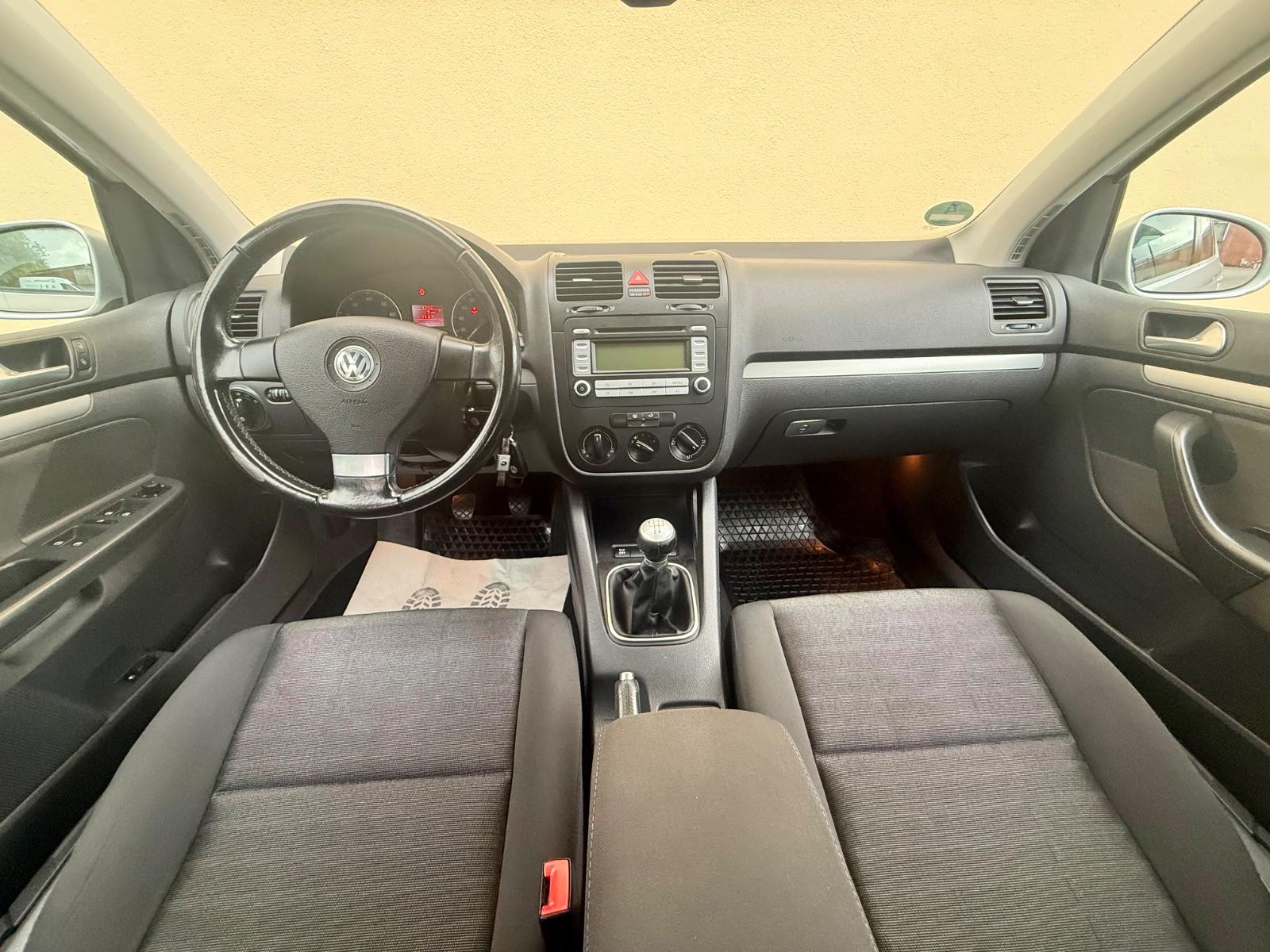 Volkswagen Golf V Lim. Tour 1.4 Zahnriemen TÜV SHZ PDC Alu