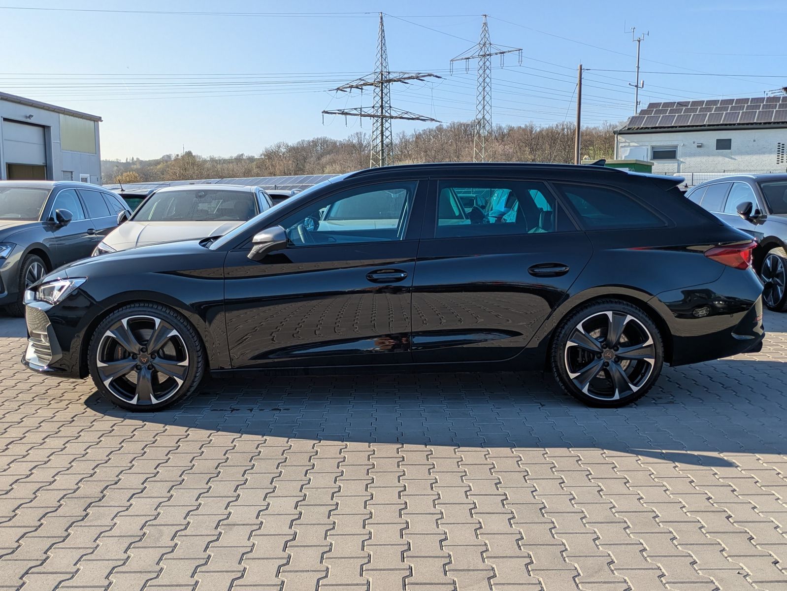 Fahrzeugabbildung CUPRA Leon VZ 2.0TSI 4Drive ACC*PANO*MATRIX*DCC*LM19"