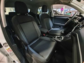 Fotografie des VW T-Roc 1,0l TSI 81kW Active