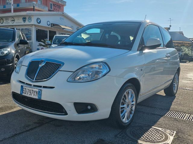 Lancia Ypsilon 1.2 69 CV Unyca Nuovissima