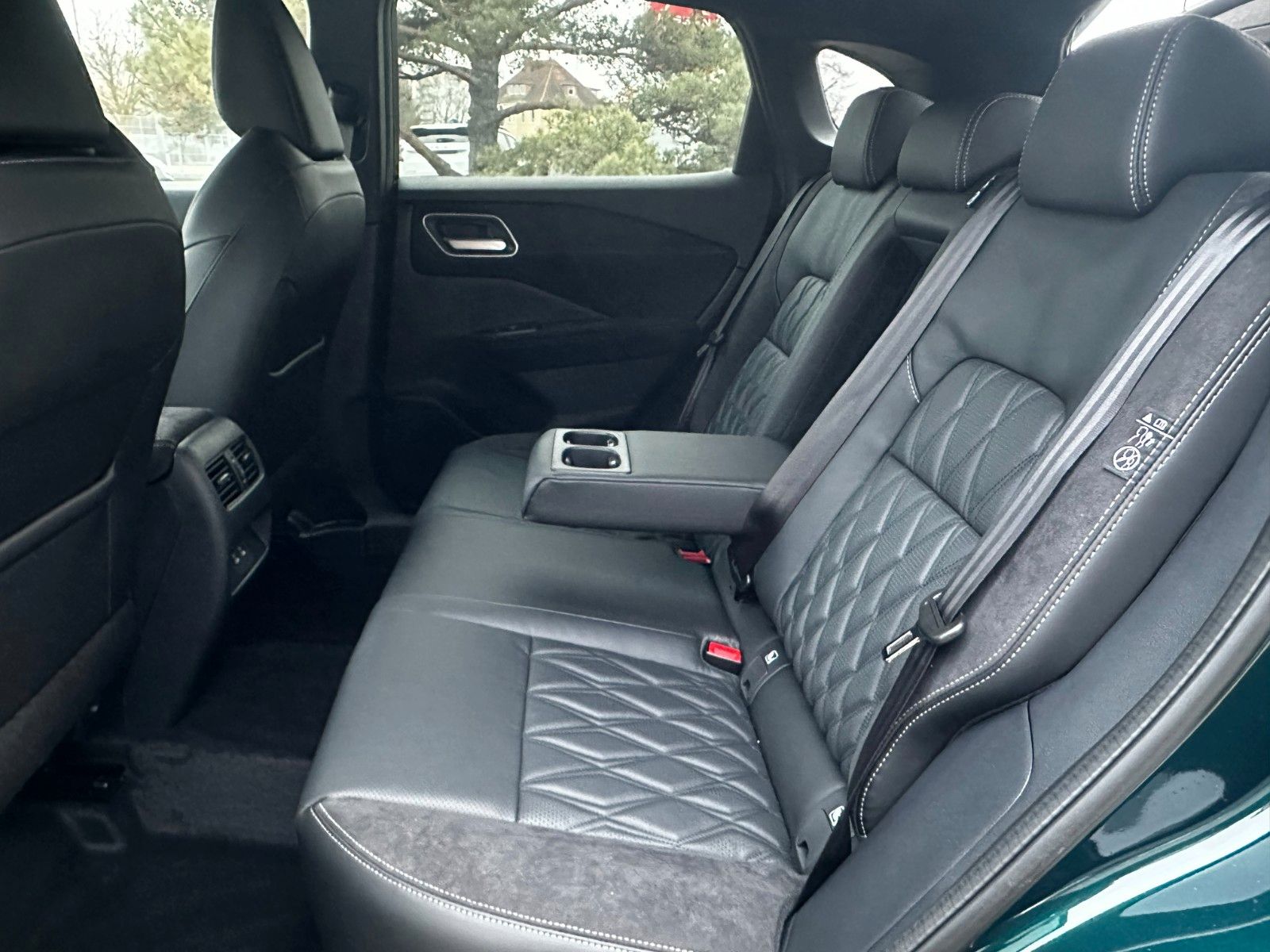 Fahrzeugabbildung Nissan Qashqai Tekna e-Power , Premium Paket, Panorama