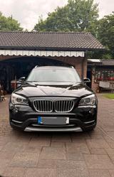 BMW X1 xDrive18d  Allrad/Anhängerk./Panoramadach - BMW X1: Panoramadach