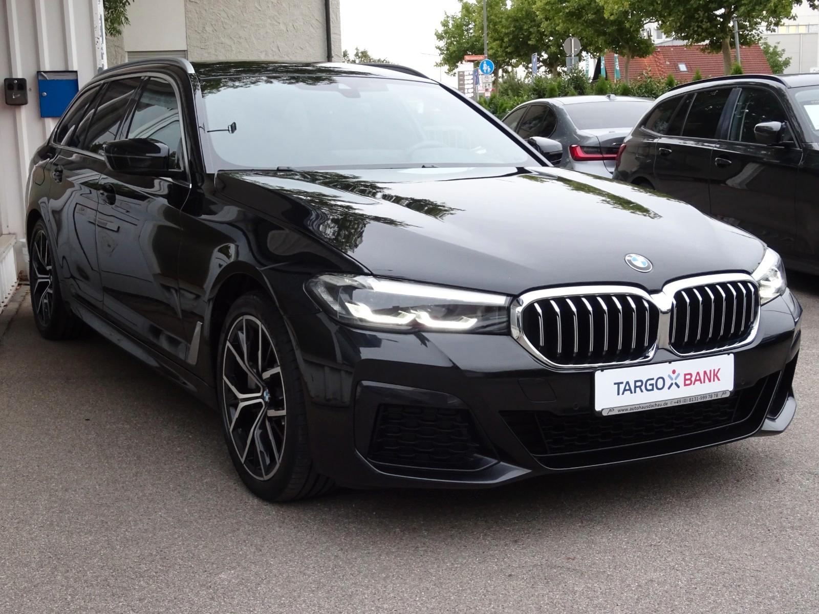 BMW 530i xDrive Touring M-Sport Driv.A.19"Alu Kamera