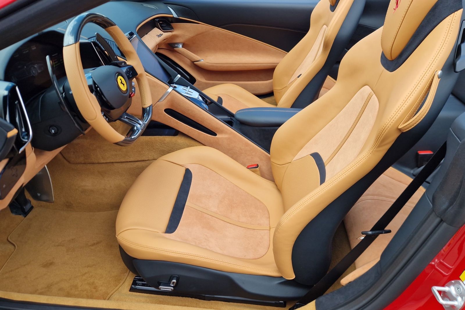 Fahrzeugabbildung Ferrari Roma Spider *Carbon*SurroundView*neu*