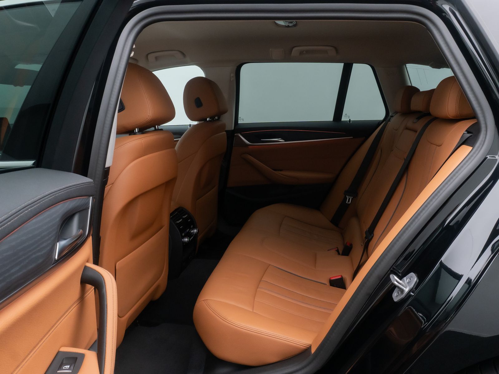 Fahrzeugabbildung BMW 530i xD Luxury Line 4xKlima AHK Kamera DAB Alarm