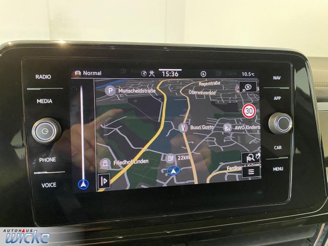 T-Roc 1.5 TSI DSG R-Line NAVI AHK BLACK