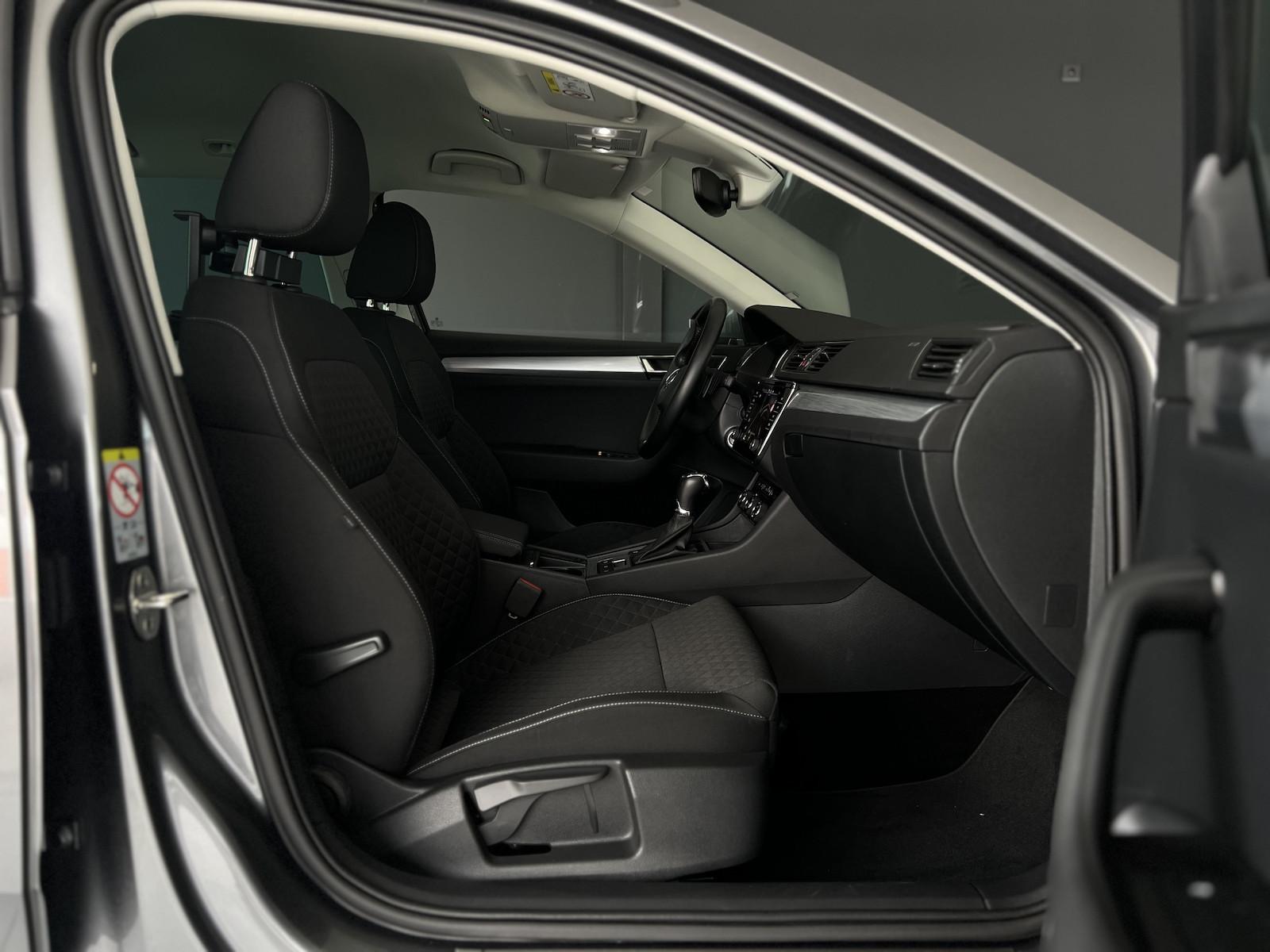 Skoda Superb 2.0 TDI Ambition*DSG*NAVI*LED*AHK*SITZ-HZ