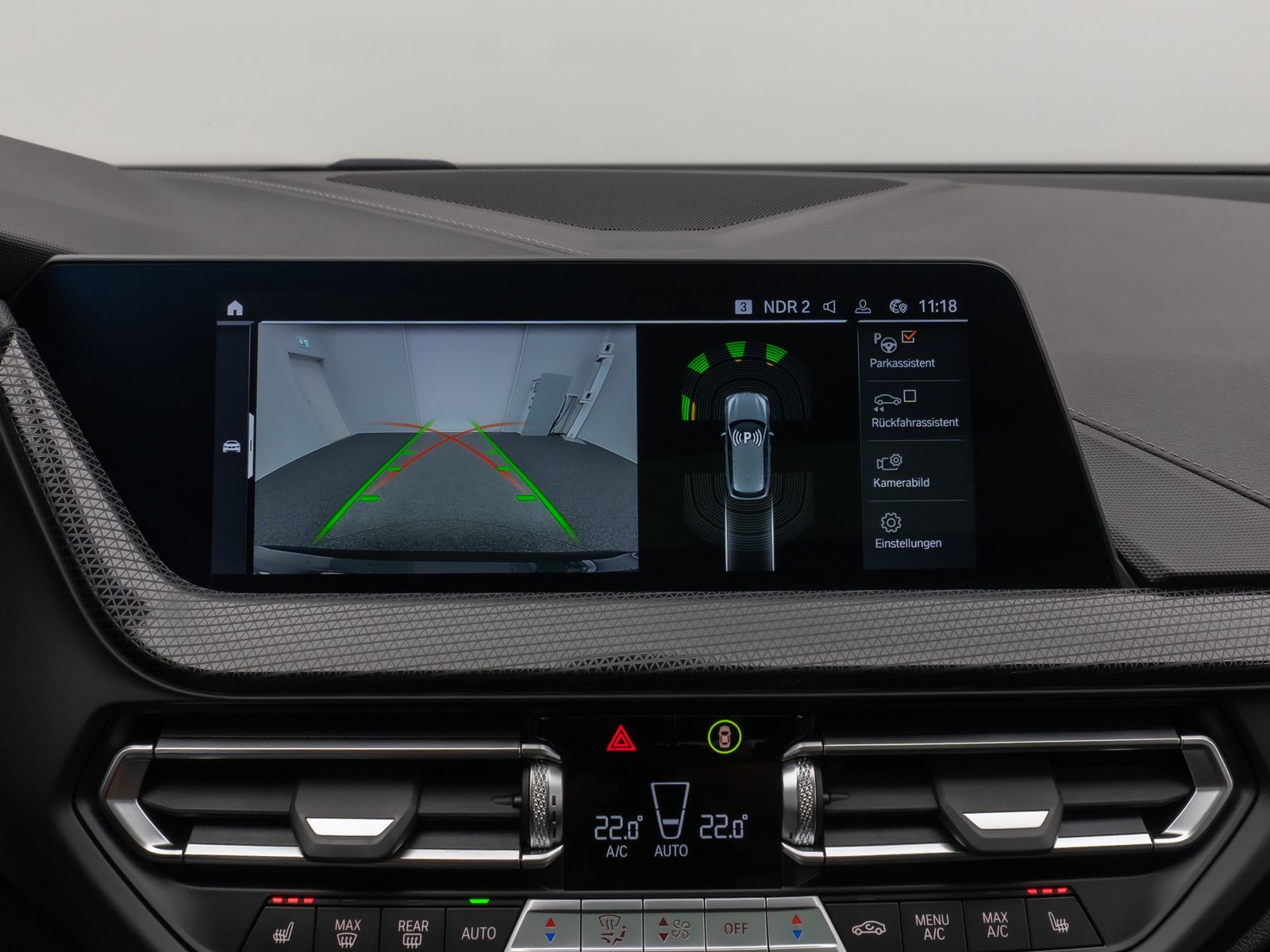 Fahrzeugabbildung BMW 120i M Sport Pro Panorama Kamera DAB H/K Komfort