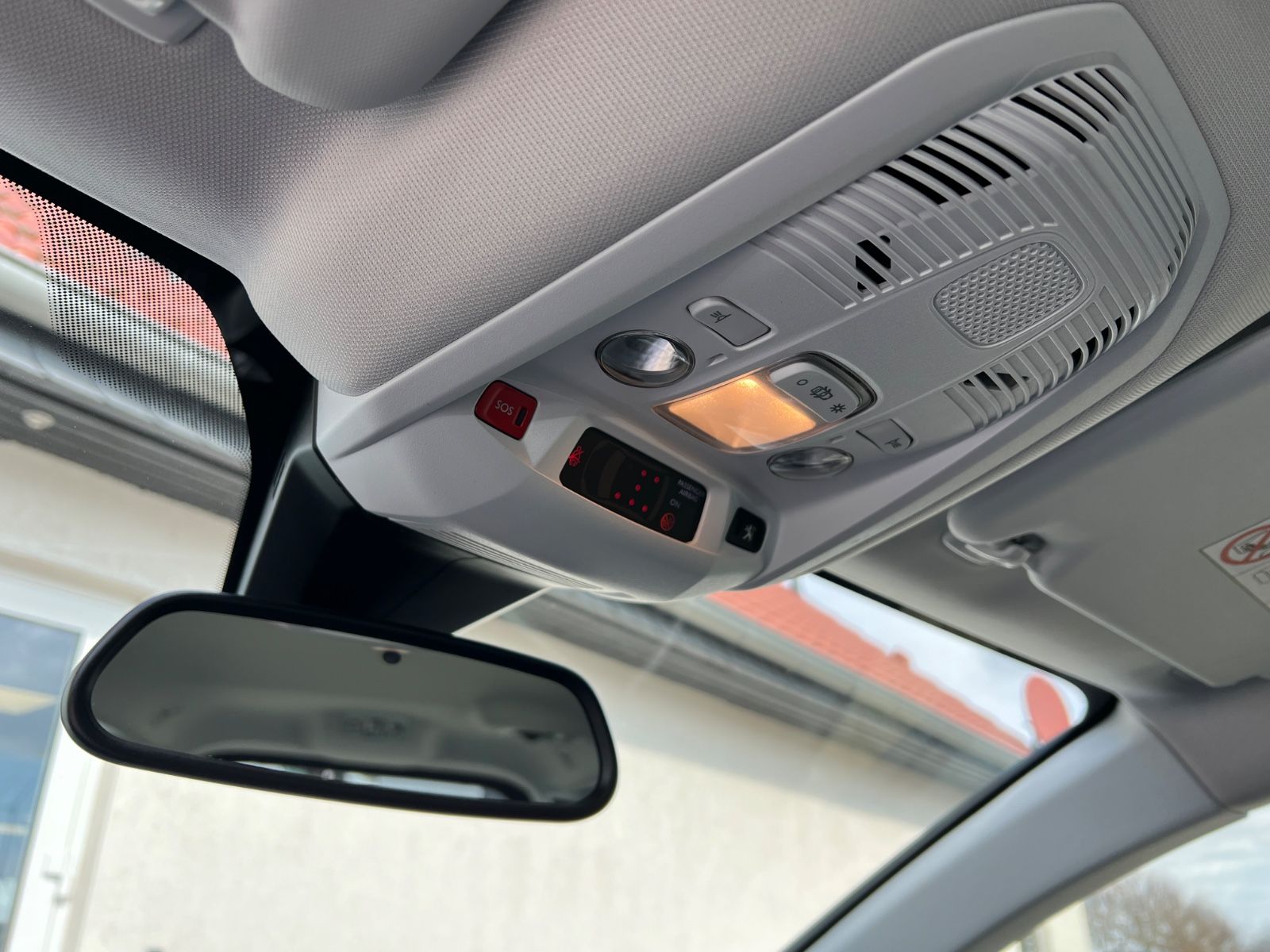 Fahrzeugabbildung Peugeot 5008 PureTech 130 Allure
