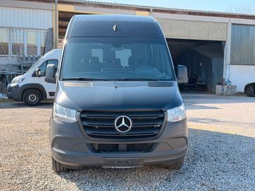 Mercedes Sprinter - 2