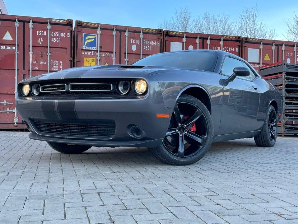 Fahrzeugabbildung Dodge Challenger 3.6 SXT 20 Zoll Kamera Black Stripes