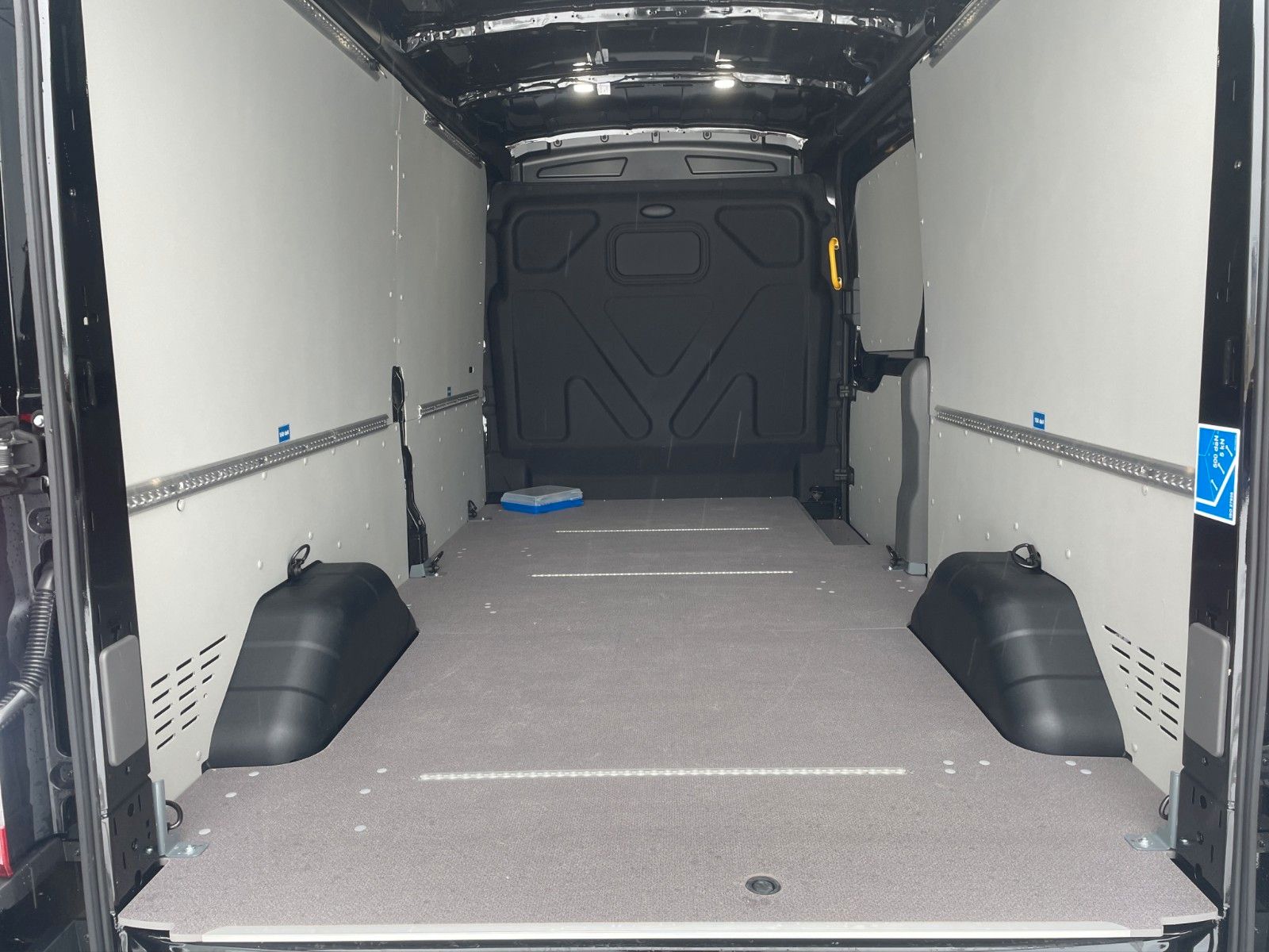 Fahrzeugabbildung Ford Transit Kasten 350 L3 Trend