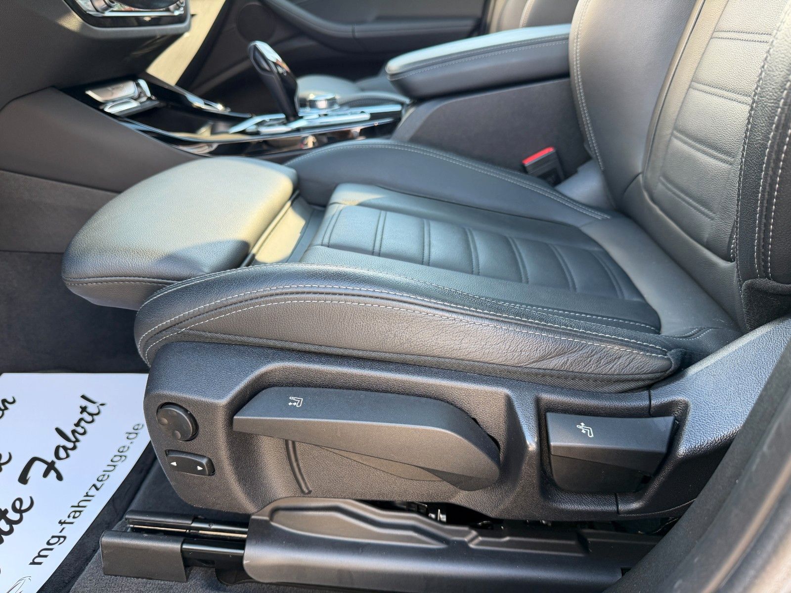 Fahrzeugabbildung BMW X3 xDrive 20 d M SPORT HUD AHK LEDER PANO D-KEY