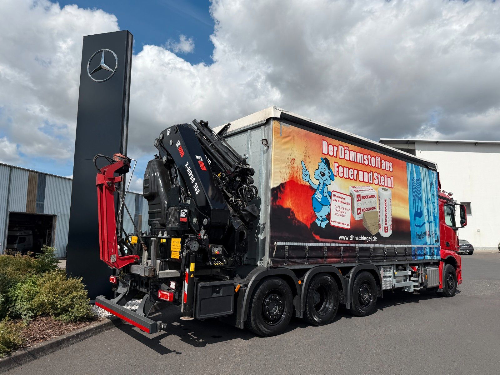 Fahrzeugabbildung Mercedes-Benz Actros 3645 8x2/6 Hiab 358 E-5 Jib 70X-3 Hubdach
