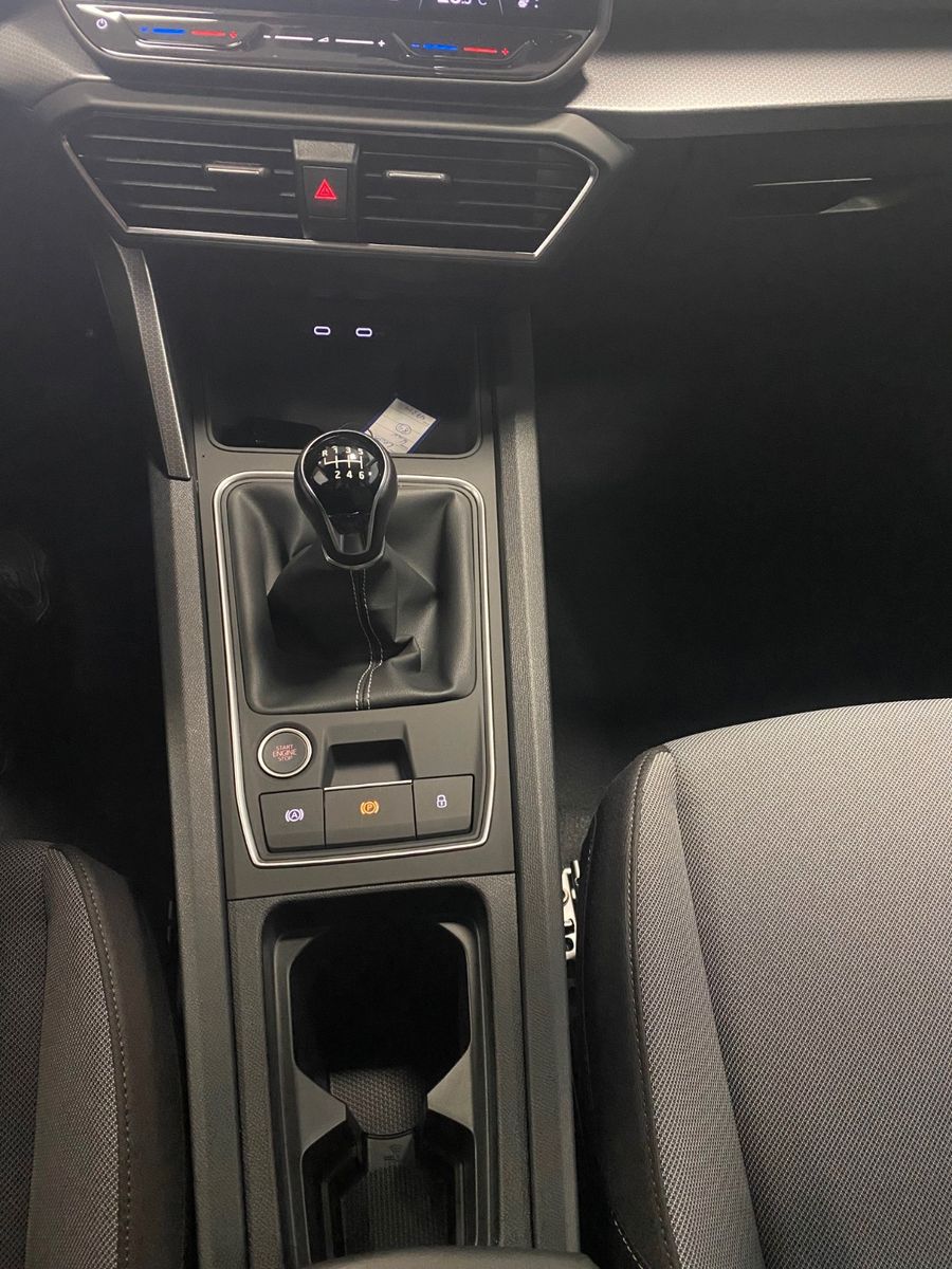 Fahrzeugabbildung SEAT Leon 1.5 TSI STYLE+R Kamera+ACC+3 Zonen KLIMA+BC