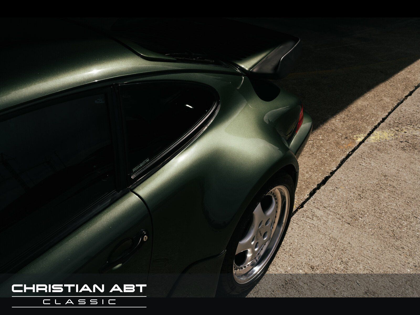 Fahrzeugabbildung Porsche 964 Turbo oak green metallic * perfekter Zustand