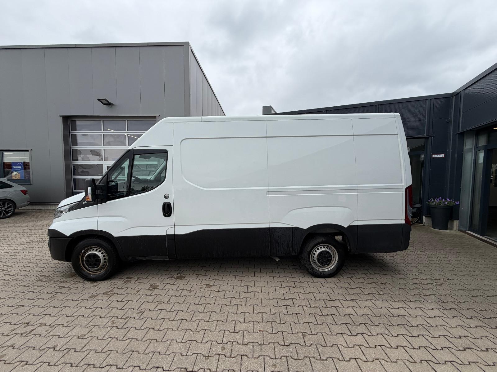 Iveco Daily Kasten HKa 35 S ... V Radstand 3520 L