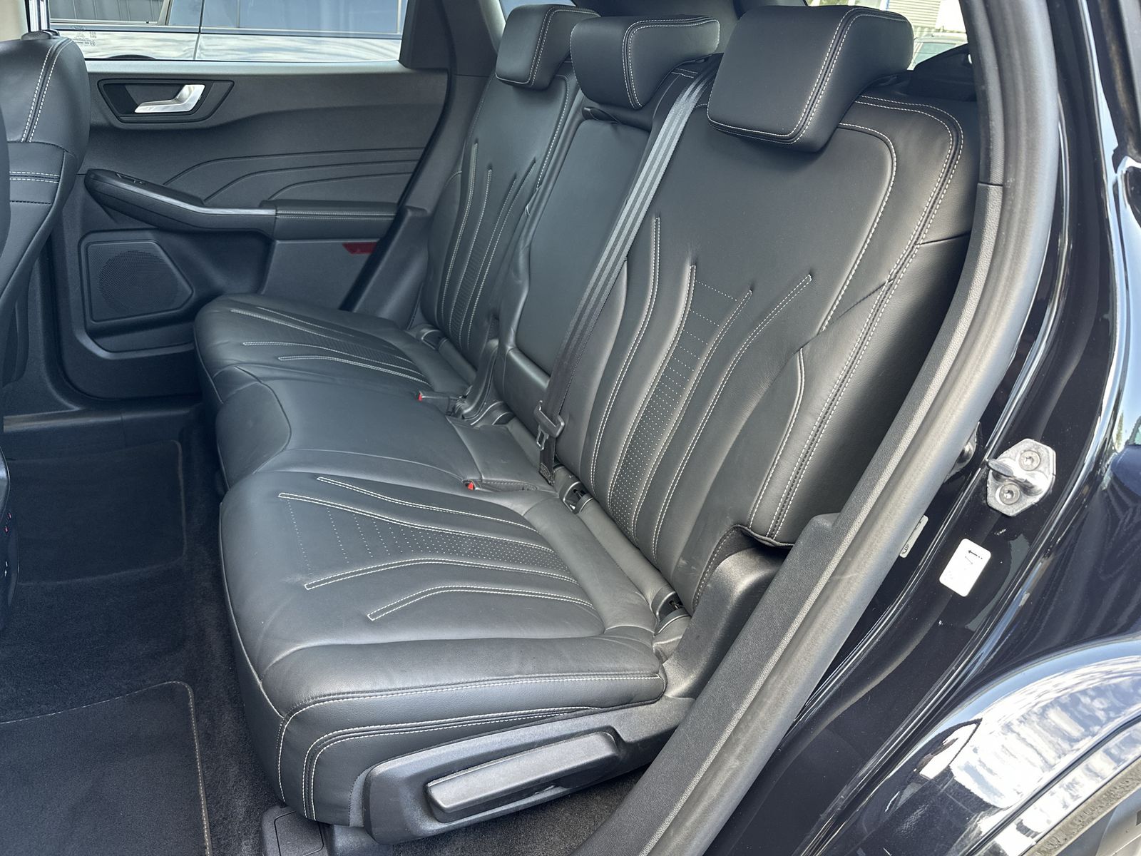 Fahrzeugabbildung Ford Kuga 2.5 Plug-In Hybrid Vignale NAV+LED+AHK+KAM