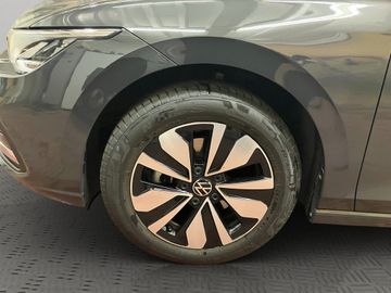 Volkswagen Golf - 2