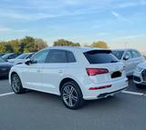 Audi Q5 40 TDI S tronic quattro sport sport - Audi Q5 Gebrauchtwagen in Frankfurt