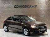 Audi A1 attraction * SHZ * PDC * SCHIEBEDACH * - Audi A1: Braun