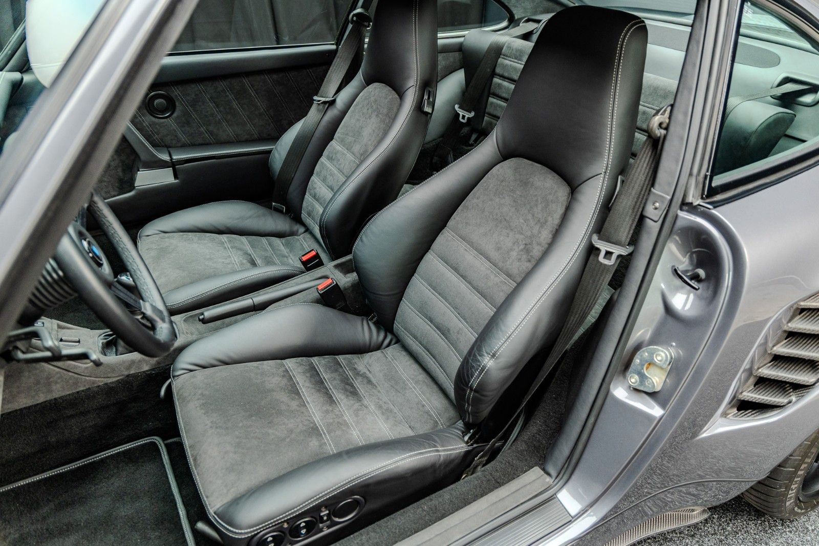 Fahrzeugabbildung Porsche 911 Kimaera 1 of 28 964 Backdate + Vollumbau.