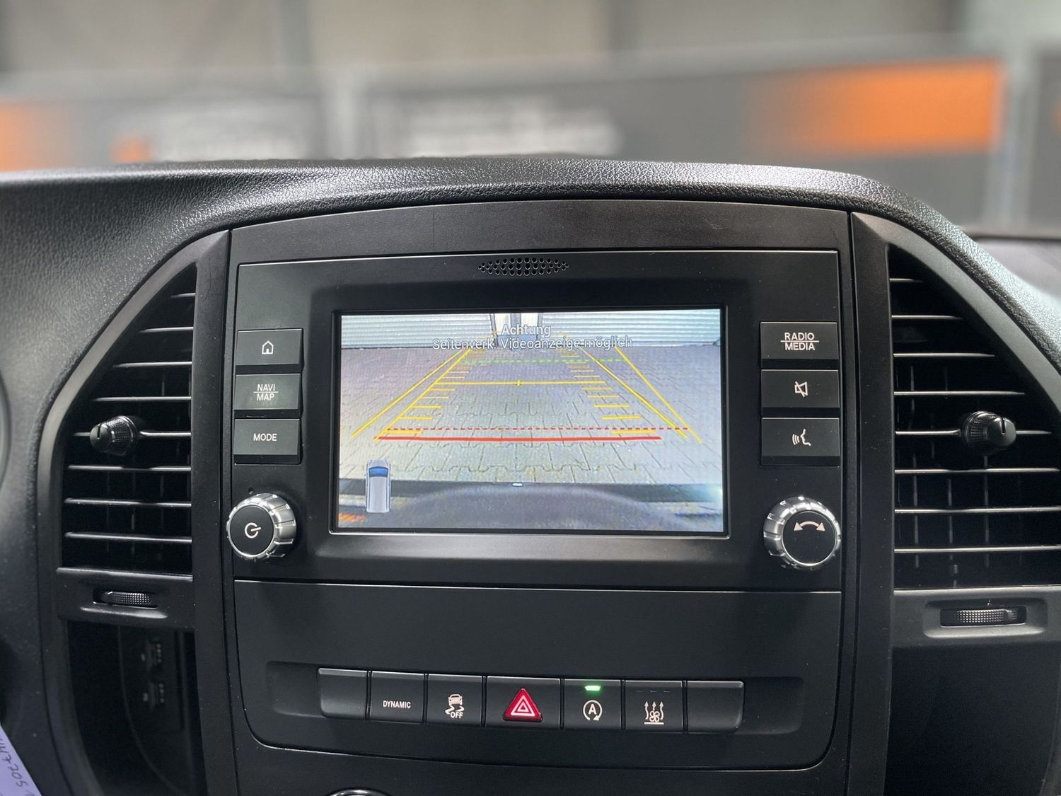 Fahrzeugabbildung Mercedes-Benz Vito 119 CDI extralang #Kamera#Tempo#Standheiz.