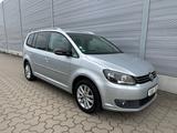 Volkswagen Touran Style,PdcV+H,StzHzng,Tempomat - Volkswagen Touran Style mit Benzin-Antrieb