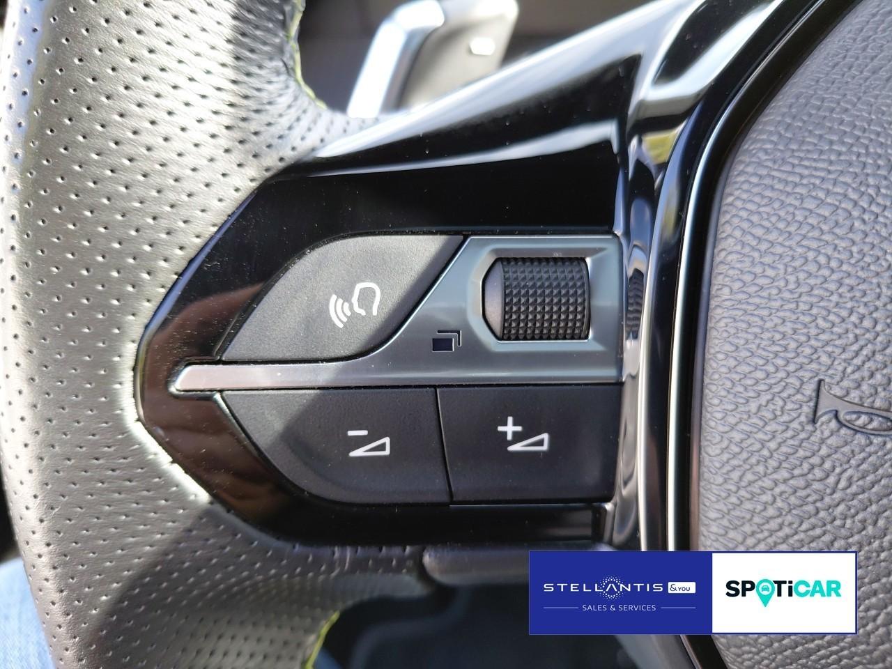Peugeot 2008 GT BlueHDi 130 EAT8 AHK ACC EGSD SITZHZG