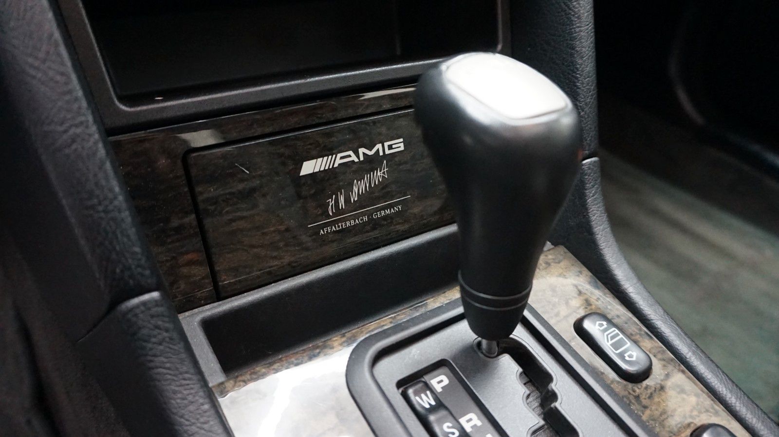 Fahrzeugabbildung Mercedes-Benz C 36 AMG aus deutscher Sammlung.