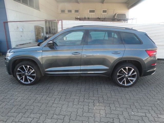 ŠKODA Kodiaq Kodiaq Sportline 2.0 TSI DSG 4x4 *AHK *Standheiz – Bild 7 von 20