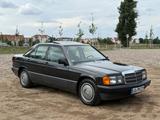 Mercedes-Benz 190 2.0  - Mercedes-Benz 190 Gebrauchtwagen in Mannheim
