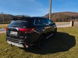 Mitsubishi Plug-in Hybrid Outlander 2.4 / 8 Fach Bereifung  - Mitsubishi Plug-in Hybrid Outlander SUV