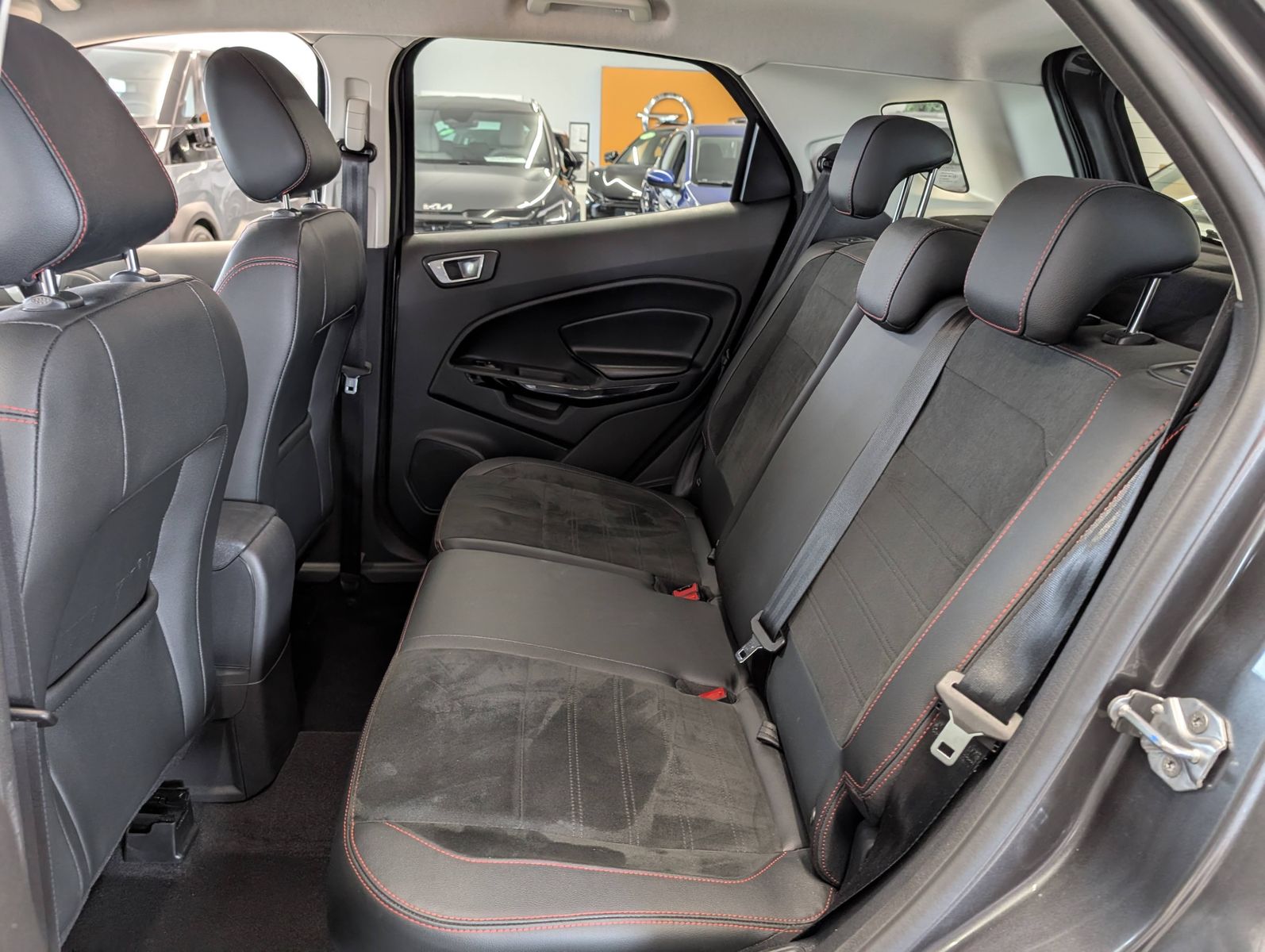 FORD EcoSport 1.0 EcoBoost ST-Line LED Navi Winter – Bild 9