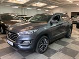 Hyundai Tucson 1,6 Blue  2WD,Navi,1.Hd,Tüv 09.2027 - Hyundai Gebrauchtwagen in Hamburg