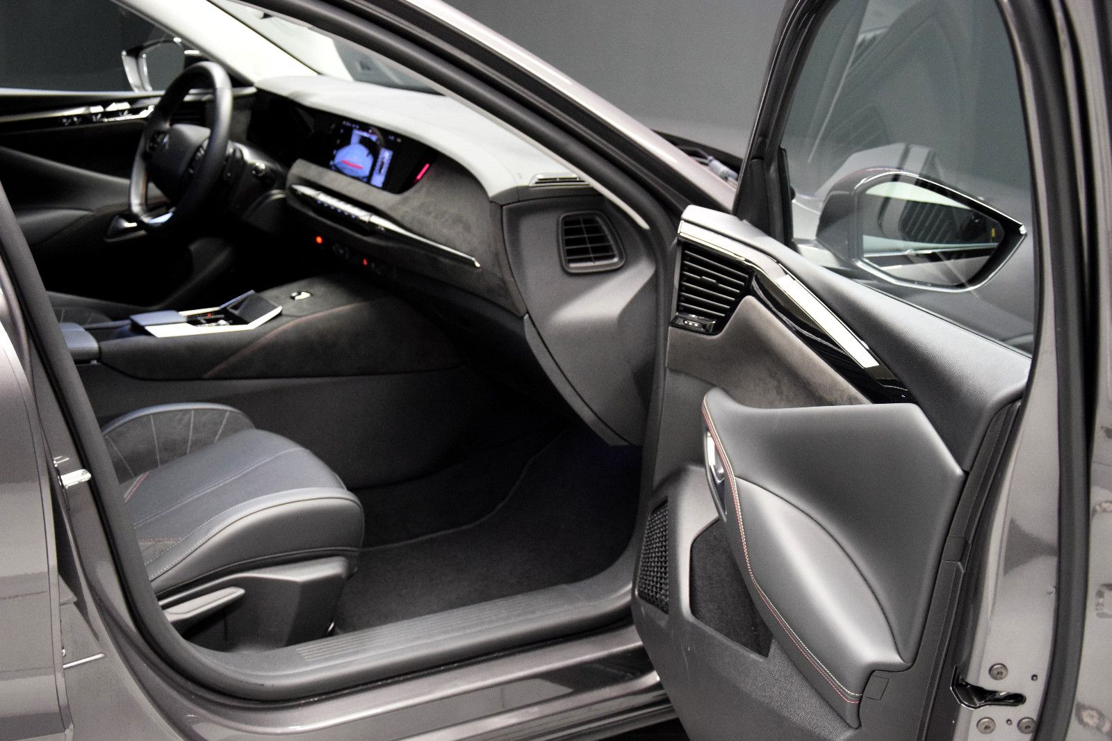 Fahrzeugabbildung DS Automobiles DS4 Performance Line Pano Sitzheizung