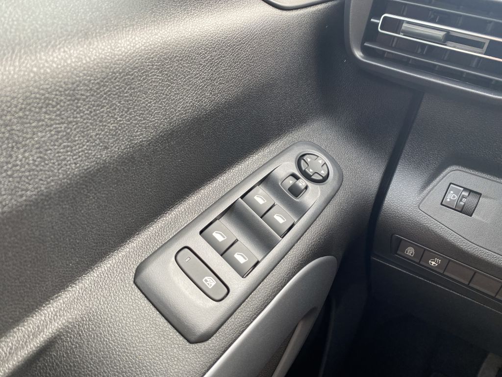 Fahrzeugabbildung Citroën Berlingo M Benzin 110 PLUS *Sitzh.*Rückfahrkam*