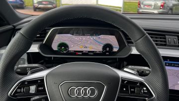 Audi Q8 e-tron - 12