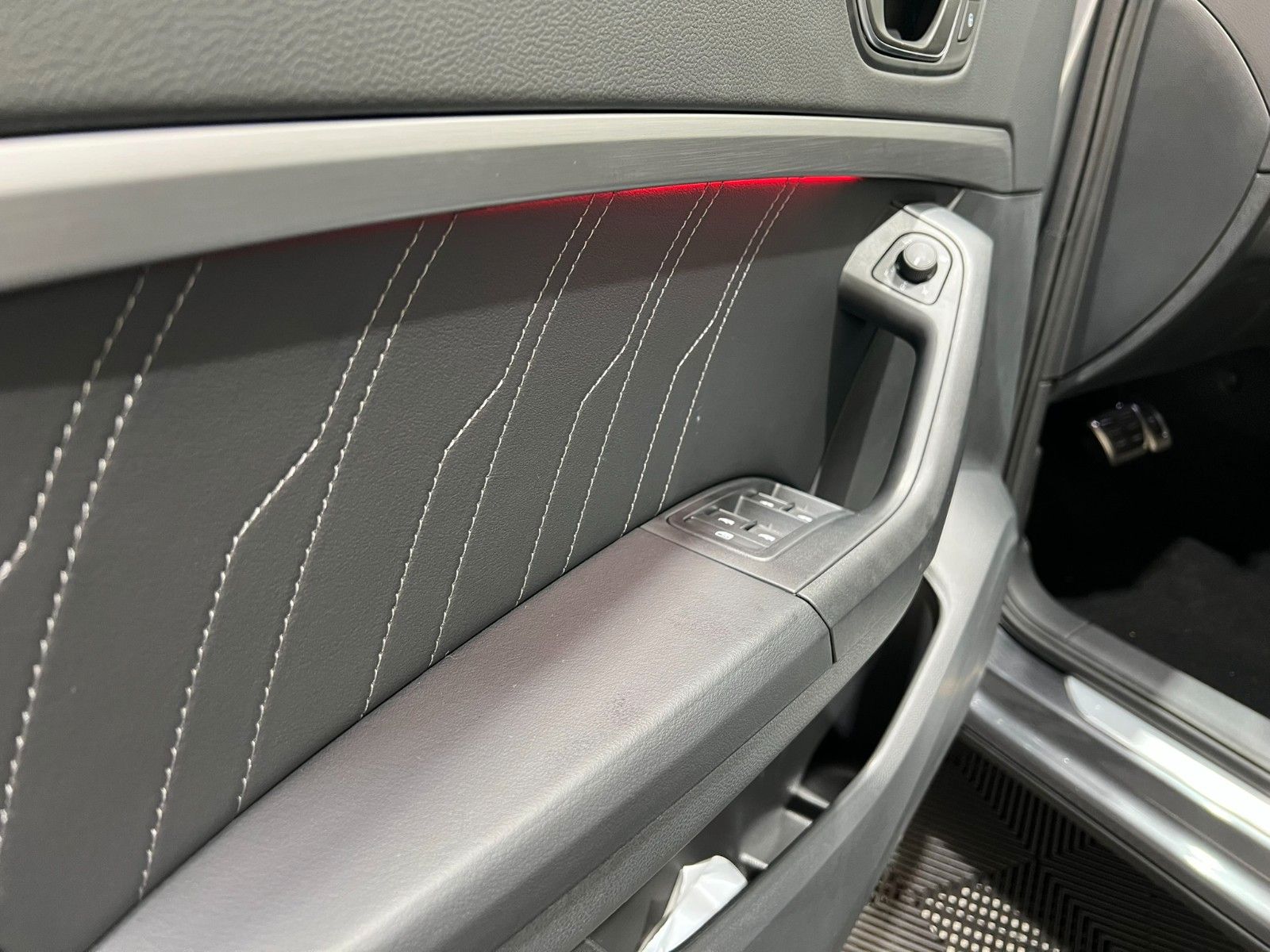 Fahrzeugabbildung SEAT Ateca 1.5 TSI FR DSG