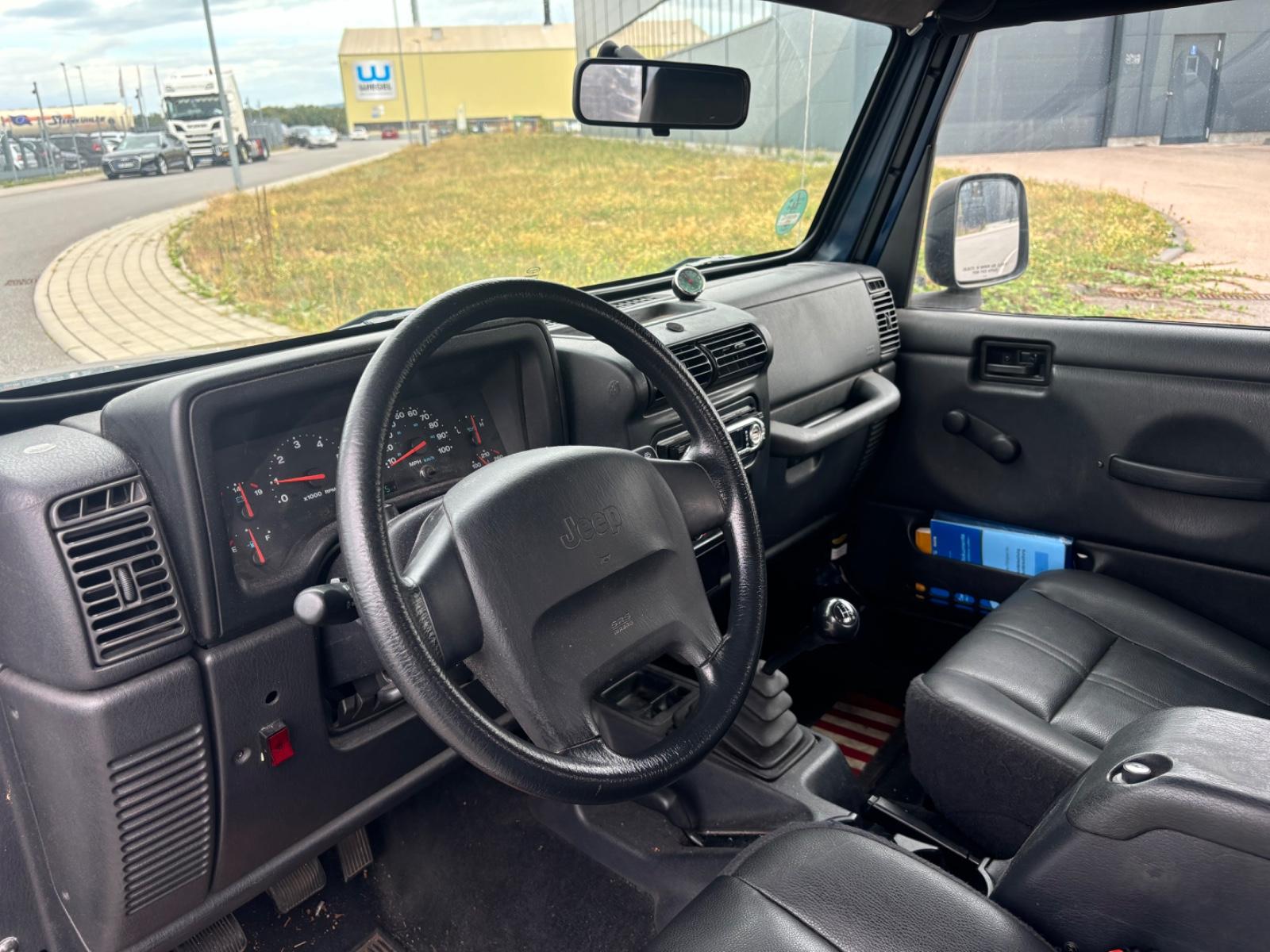 JEEP WRANGLER 2.4 / 4X4 / TÜV BIS 07-2027 | 143 ch | BVM | VOLANT CUIR | PACK SPORT