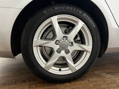 AUDI A4 2.0 TDI Avant / NUR 69.tKM / 1.HD / GARANTIE AUDI A4 2.0 TDI Avant / NUR 69.tKM / 1.HD / GARANTIE