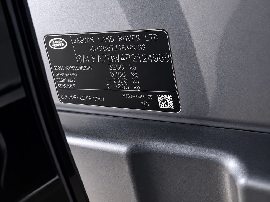 LAND-ROVER Defender 2022
