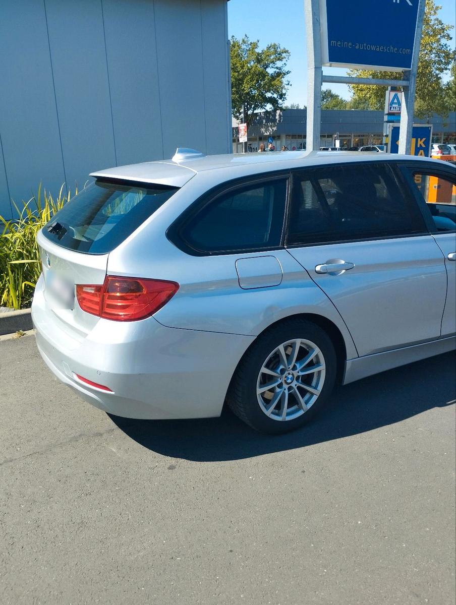 BMW 320 2012 — photo 6