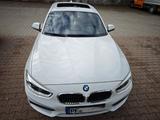 BMW 118i Advantage - BMW 118: Schiebedach